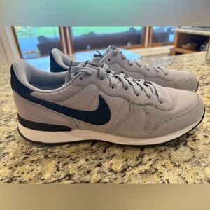Nike Gray and Black Men's Sneakers - Brand New, Never Worn